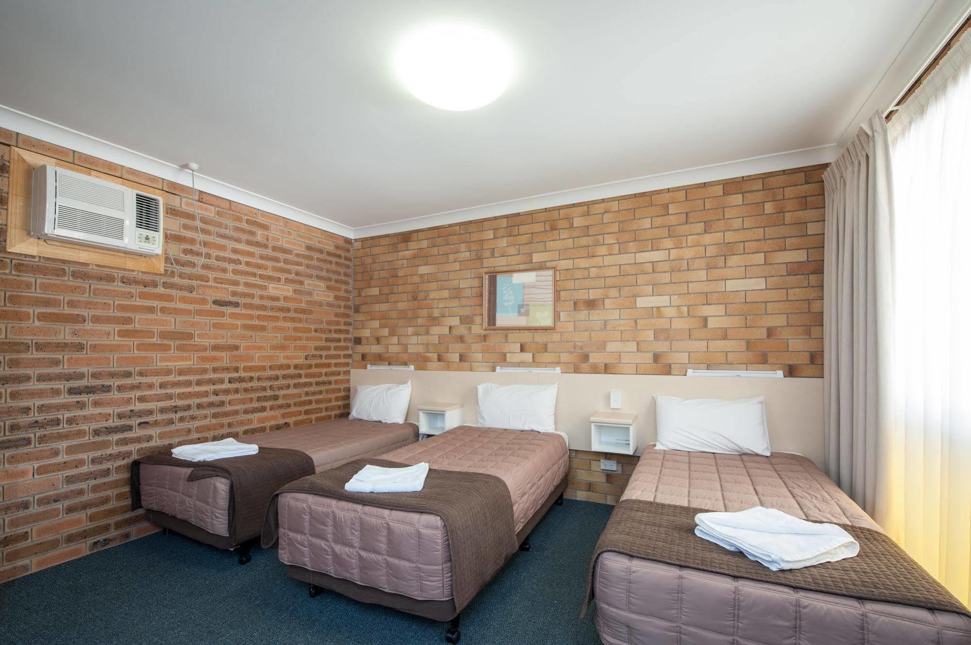 Buckaroo Motor Inn Warwick Dış mekan fotoğraf